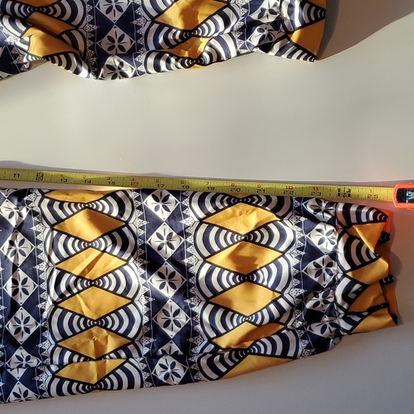 Women's Pants - Picture 6 of 12